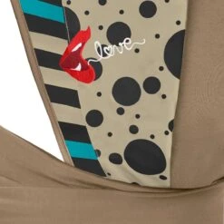 Cybex Yema Tie One Love By Karolina Kurkova -Babyreisuitrusting cyb 19 y000 kk yematie love mouth detail screen hd